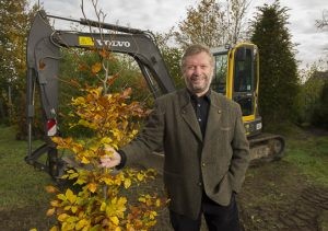 Gartenbau-Unternehmer Werner Lüttmann setzt auf die Stärken seiner Mitarbeiter. 