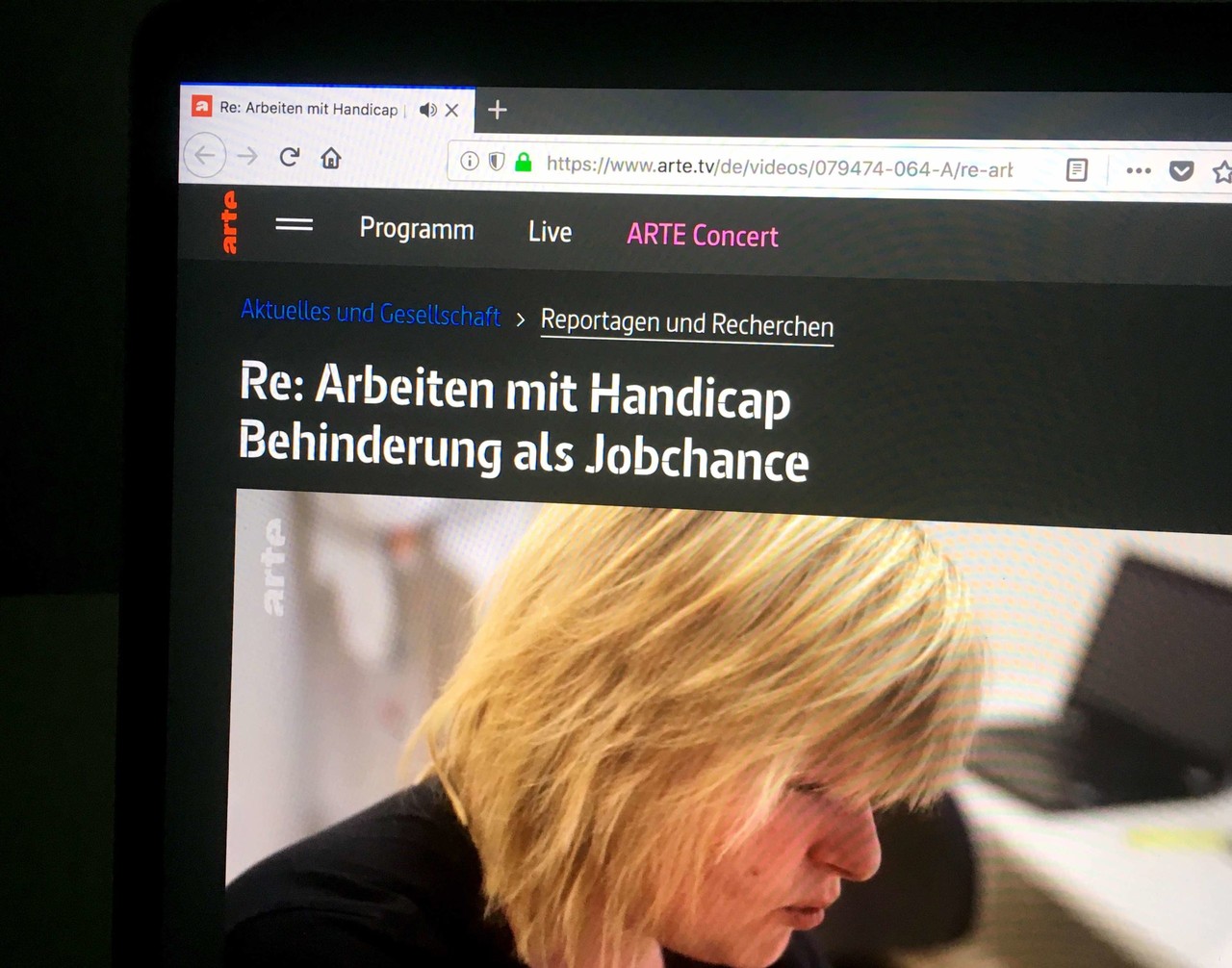 Screenshot der arte-Mediathek-Seite auf einem Laptop