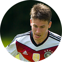 Frederic Heinze beim Fußballspielen.