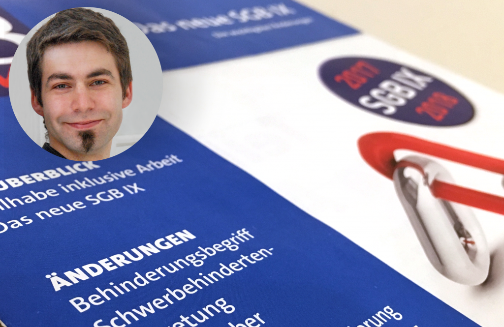 Ein Info-Heft zum neuen Sozialgesetzbuch IX mit einem Porträtfoto des Interviewpartners
