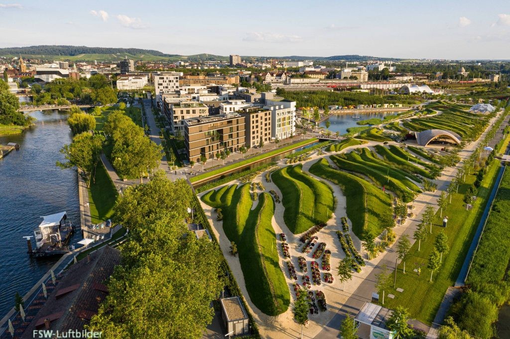 Luftbild des Bundesgartenschau-Geländes bei gutem Wetter. Foto: BUGA Heilbronn 2019 GmbH/Westenberger