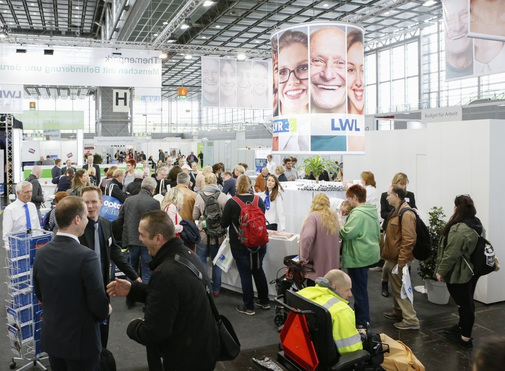 Blick von oben über die Messe.