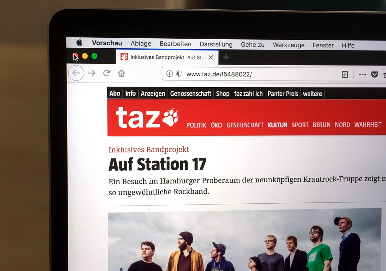 Monitor mit aufgerufener taz-Seite